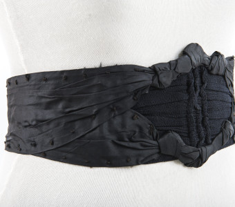 View of cummerbund from the right side