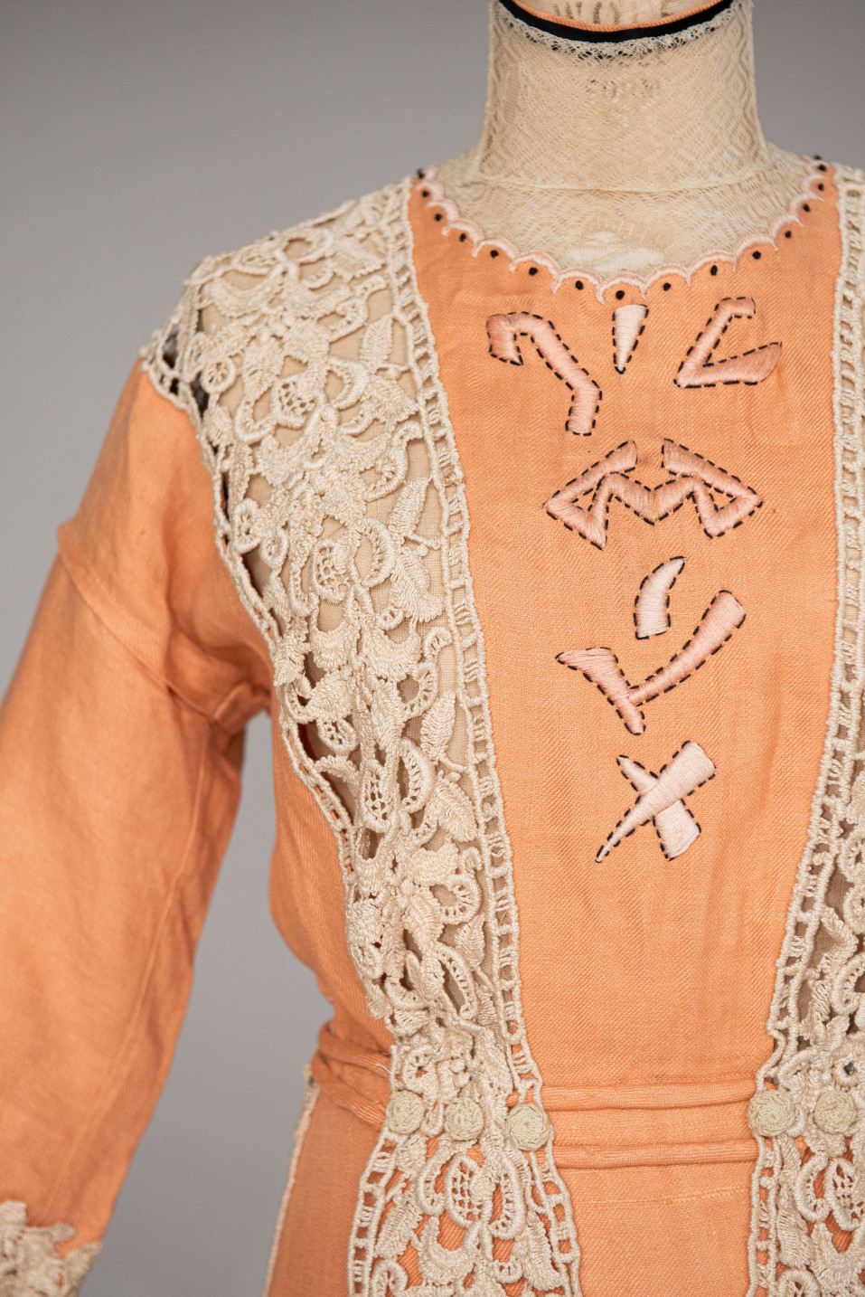 Women's dress, c. 1910-1911