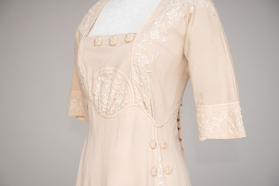 Women's Dress c. 1914, Silk Crepe
