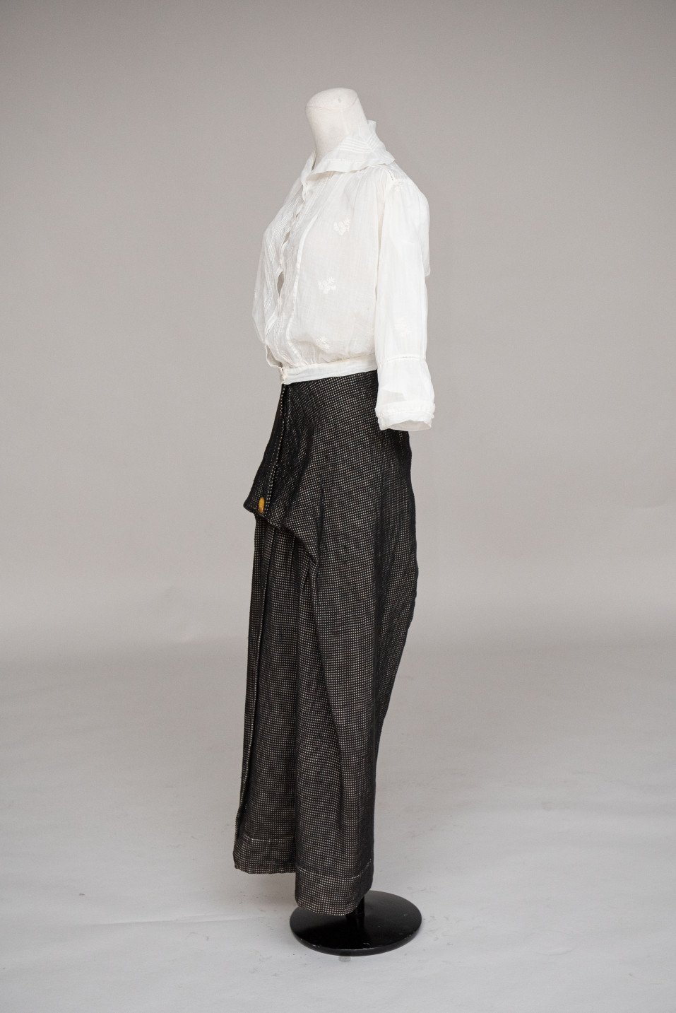 Women's blouse, c. 1900-1919