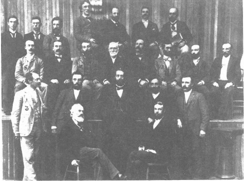 1893 Mathematicians Conference in Chicago. Felix Klein is standing at center (front).