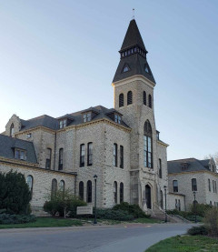 Kansas State University administrative building, Anderson Hall (Photograph by Anna Poggi-Corradini)